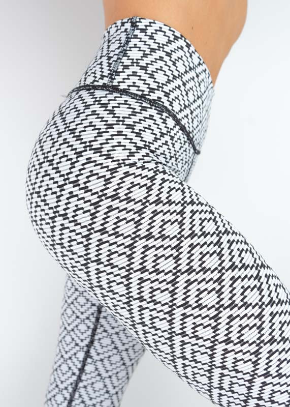 womens-reversible-legging-black-white